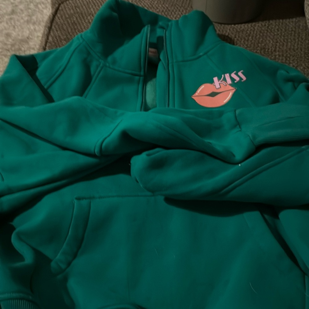 2XL green cropped zip up hoodie warm and soft